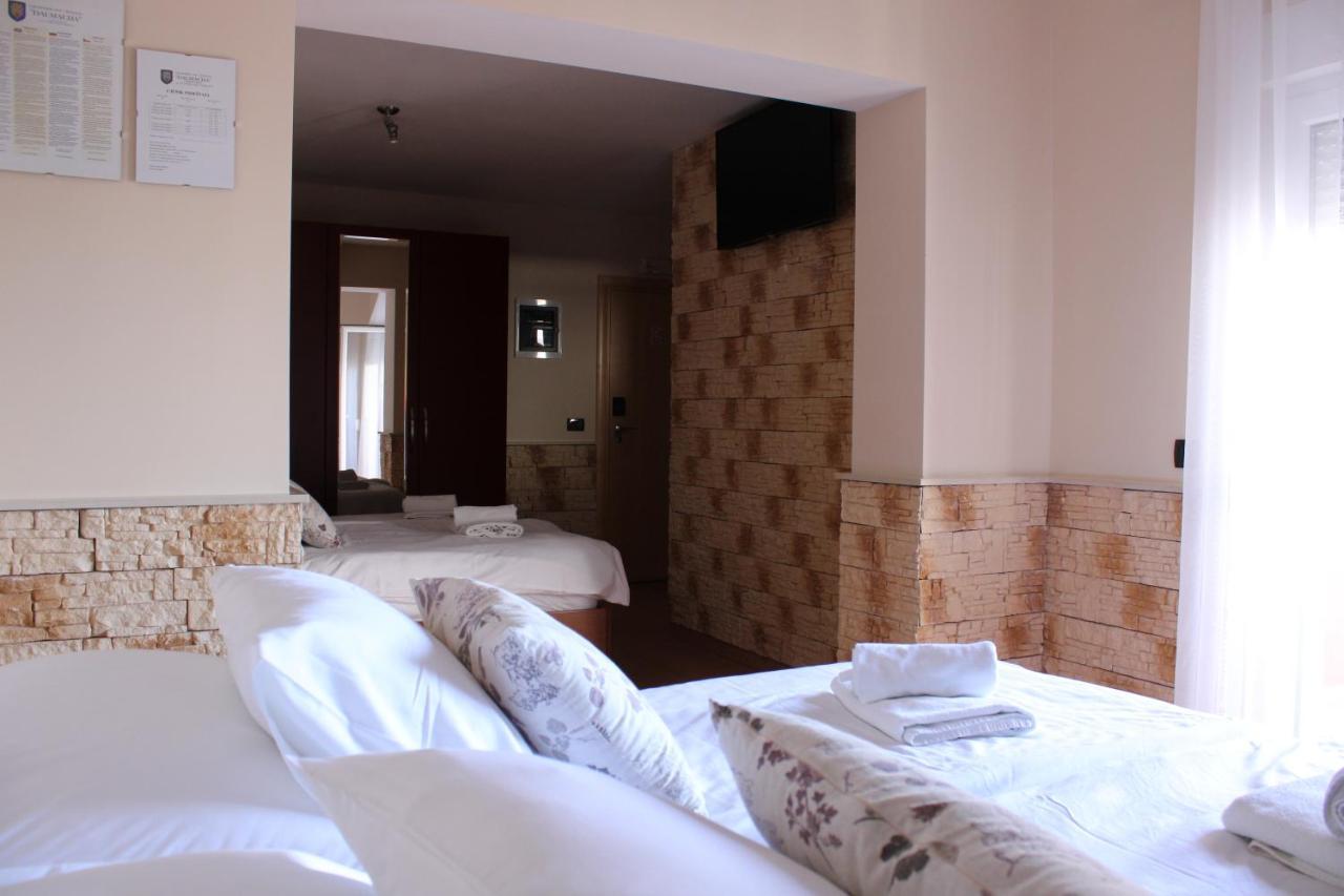 Bed and Breakfast Dalmacija Omiš Zewnętrze zdjęcie