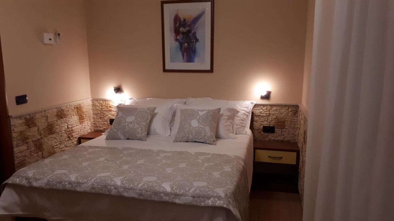 Bed and Breakfast Dalmacija Omiš Zewnętrze zdjęcie