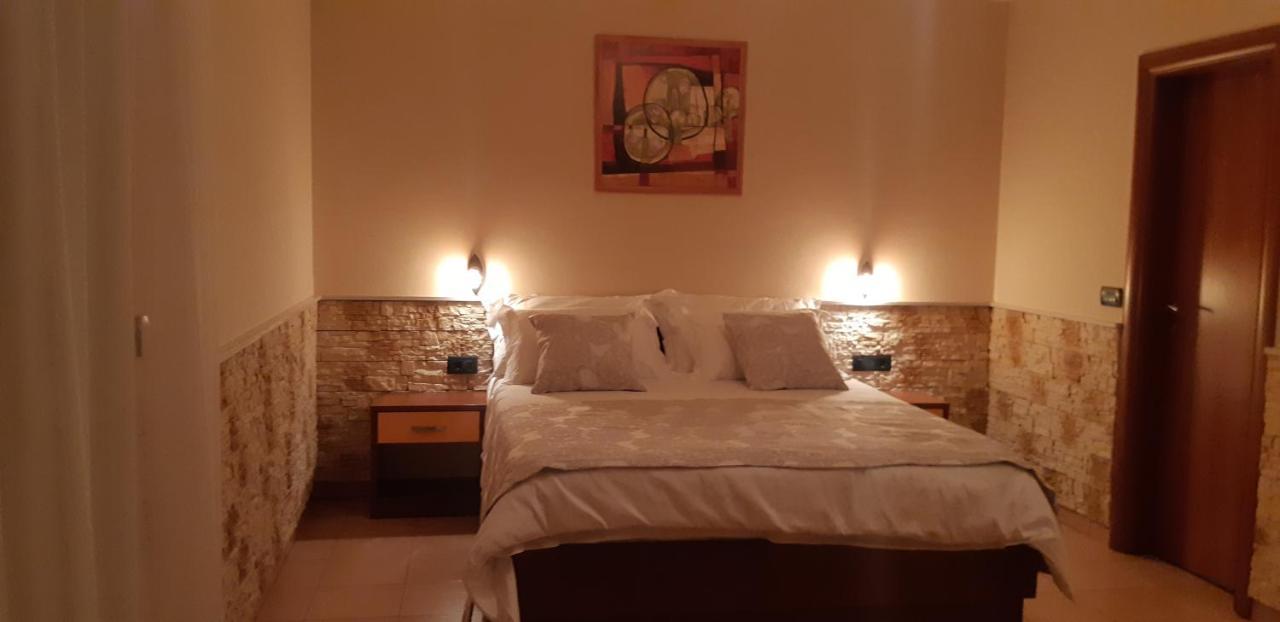 Bed and Breakfast Dalmacija Omiš Zewnętrze zdjęcie