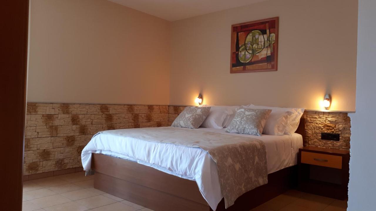 Bed and Breakfast Dalmacija Omiš Zewnętrze zdjęcie